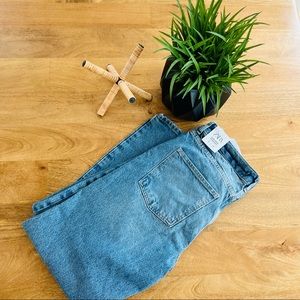 HIGH RISE STRAIGHT JEANS ZARA - NEW WITH TAGS SIZE 4 (EUR 36)
